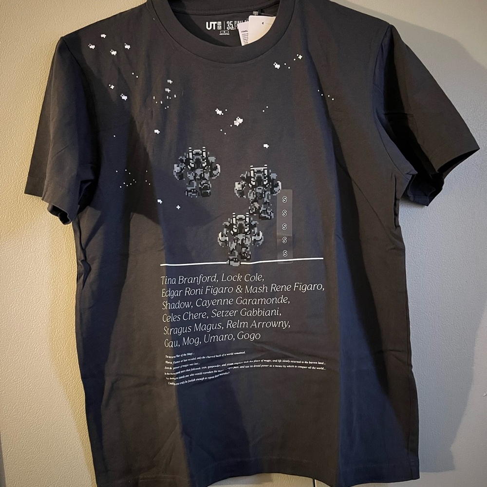 Uniqlo X Final Fantasy Tee Size small